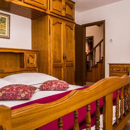 House Nevenka Сasa de vacaciones Kaštel Stari